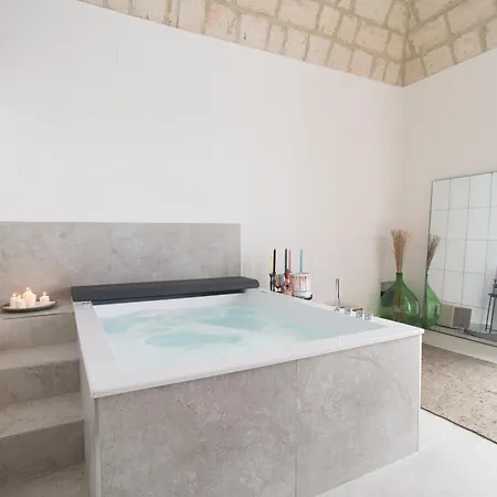 Vicoloterzo Couette-café Bari