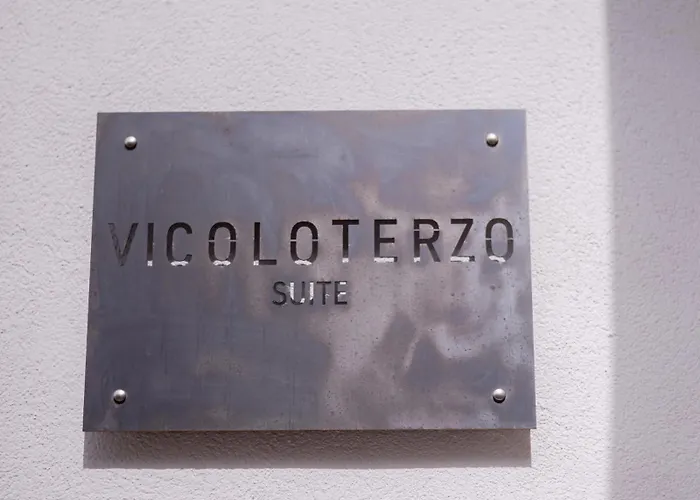 Vicoloterzo 4* Bari